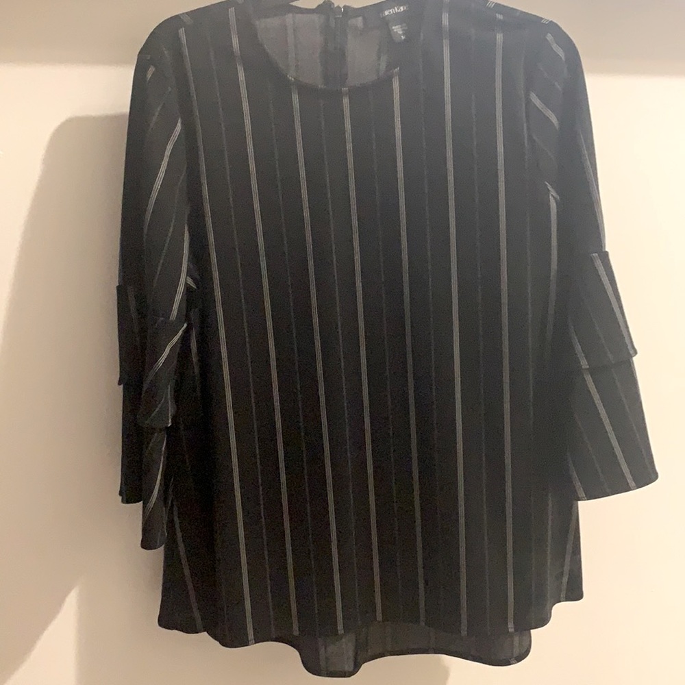 Medium Karen Kane Ruffle Top